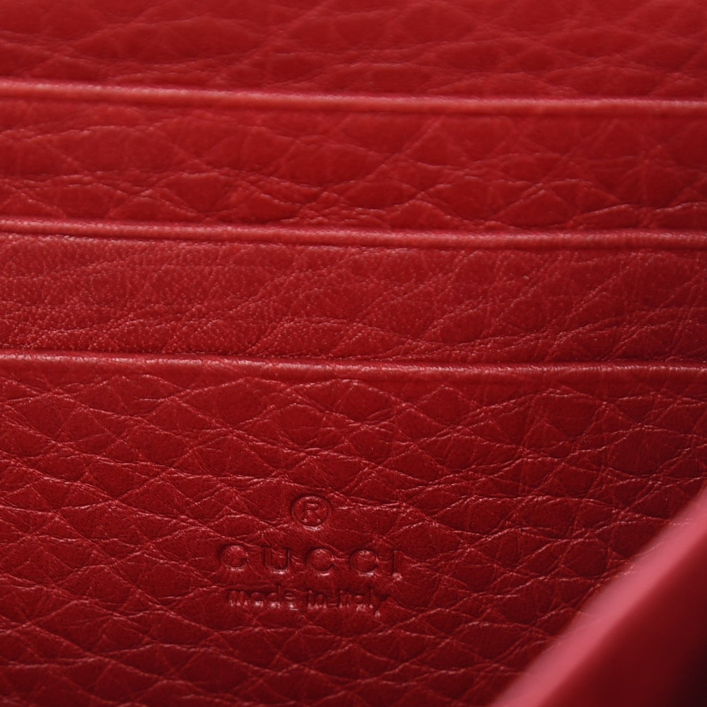 Calfskin GG Marmont Chain Wallet Vulcanic Red