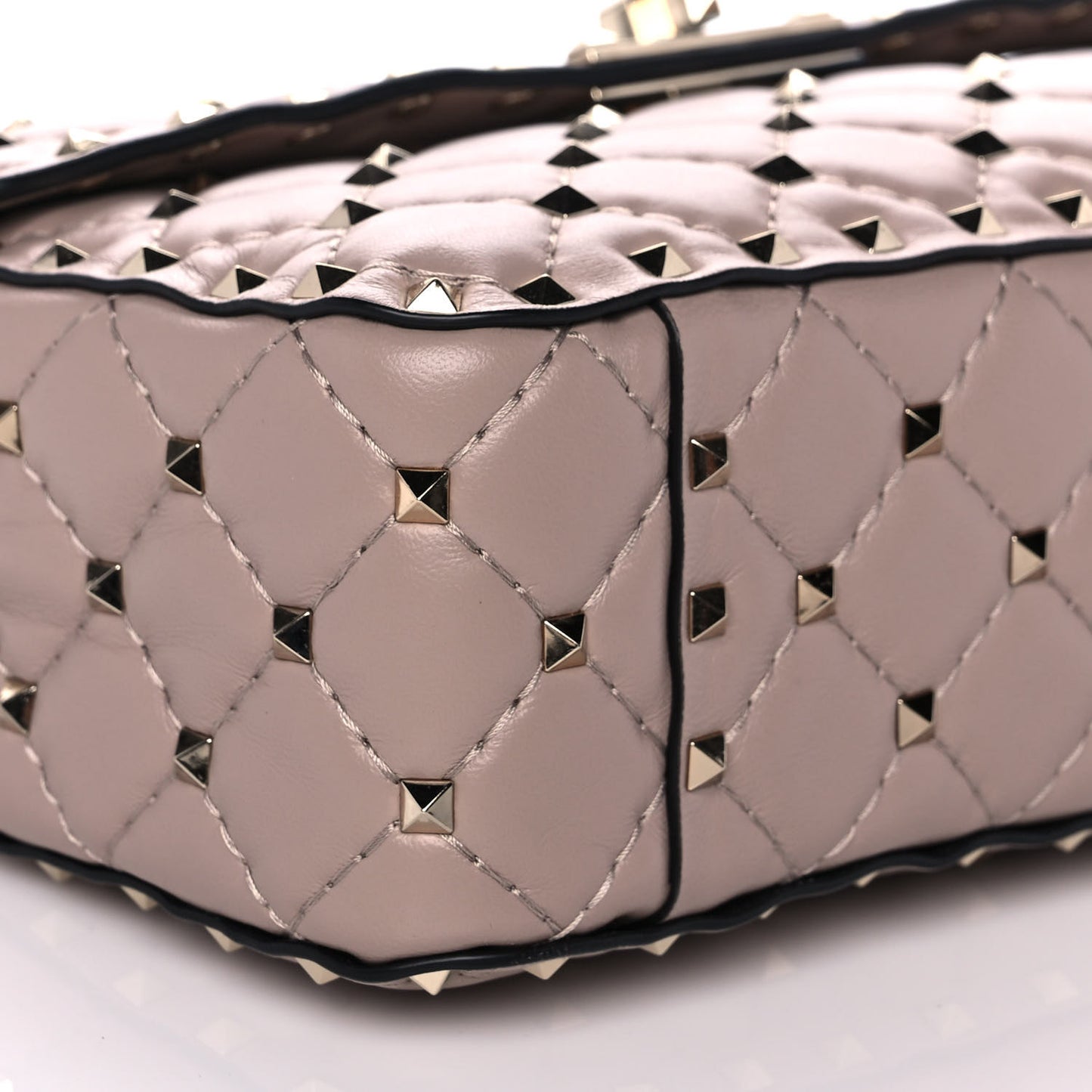 Lambskin Medium Rockstud Spike Shoulder Bag Poudre