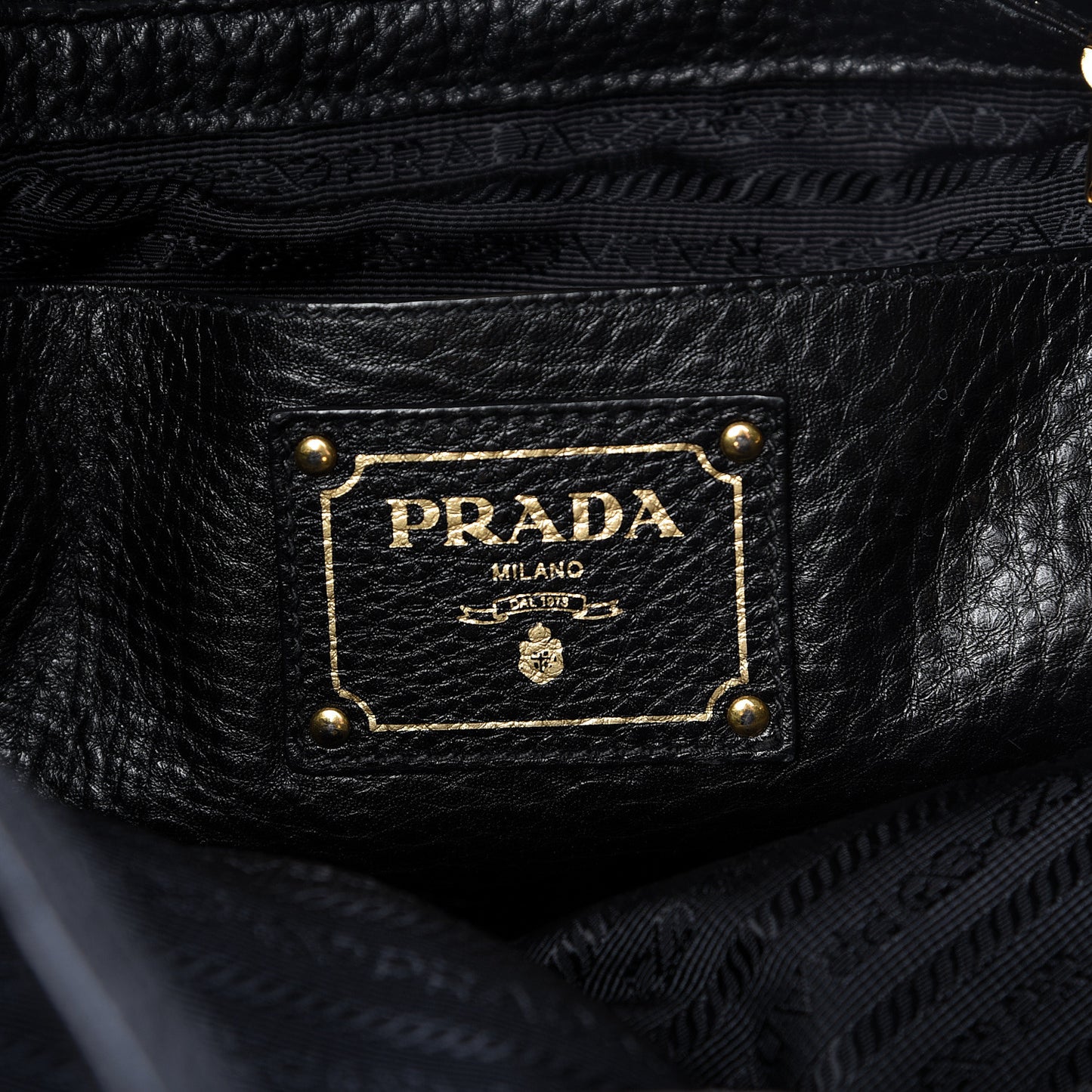 Vitello Daino Side Pocket Hobo Black