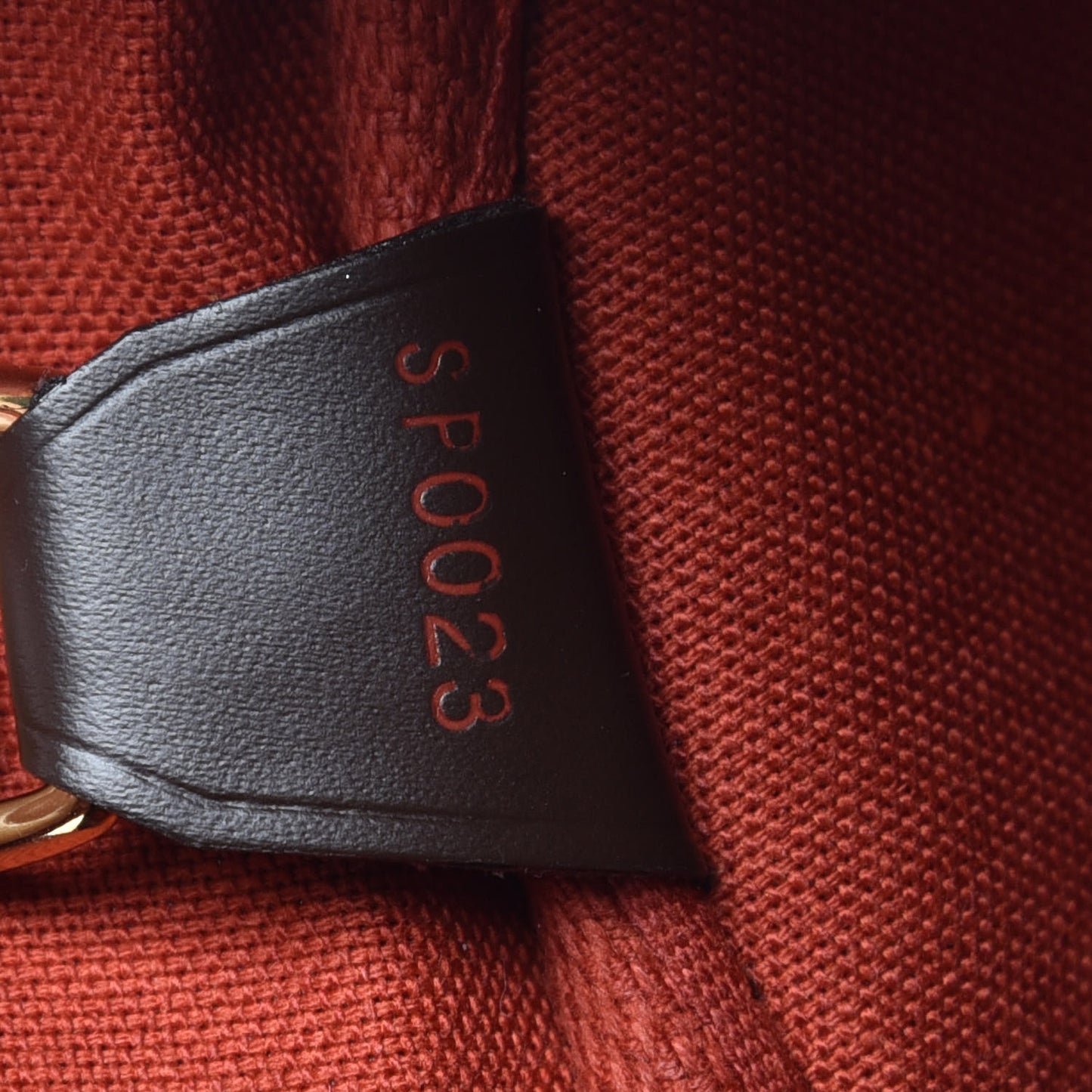 Damier Ebene Nolita 24 Heures