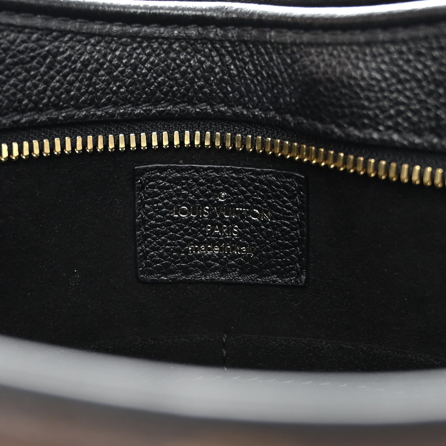 Monogram Popincourt MM Black