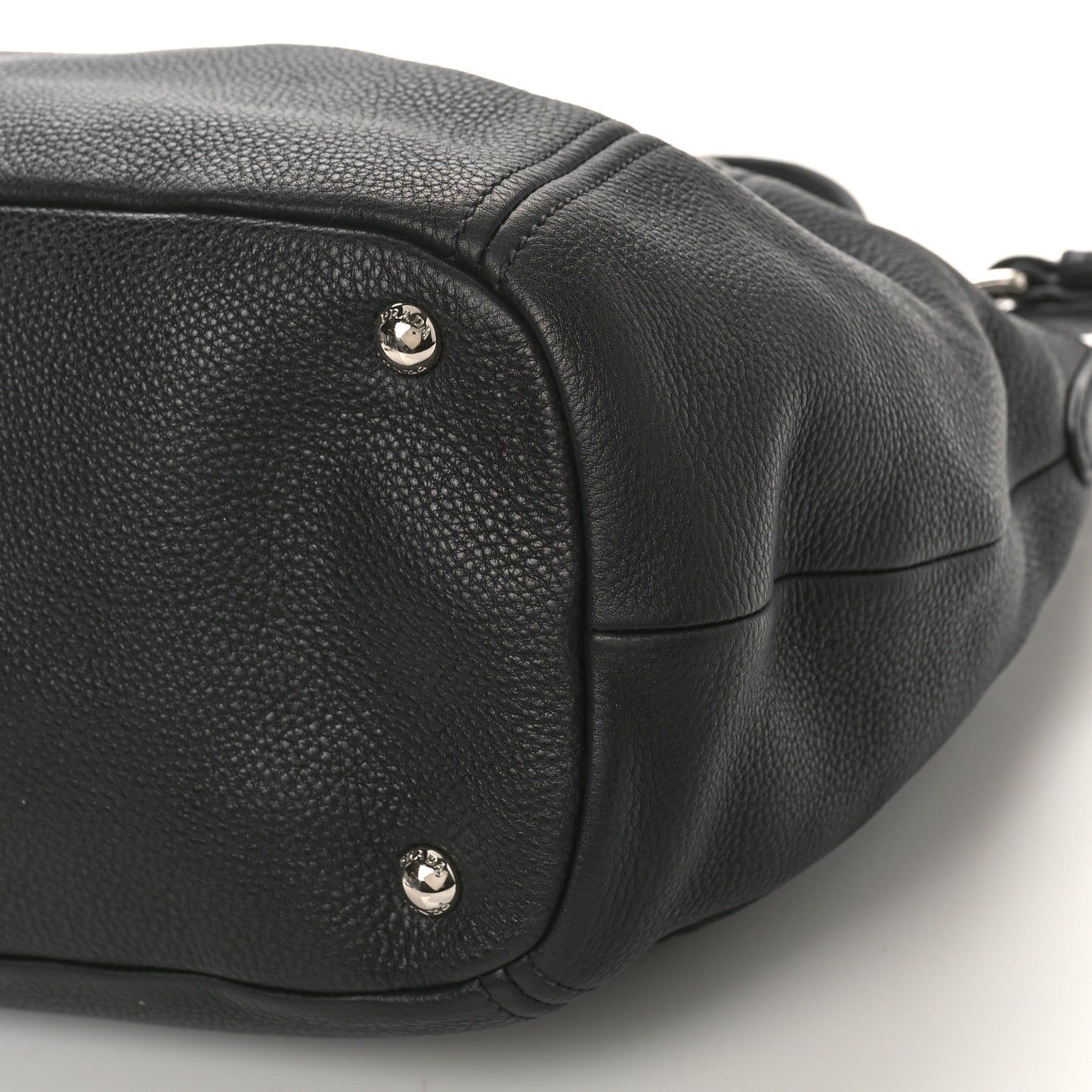 Vitello Phenix Hobo Black