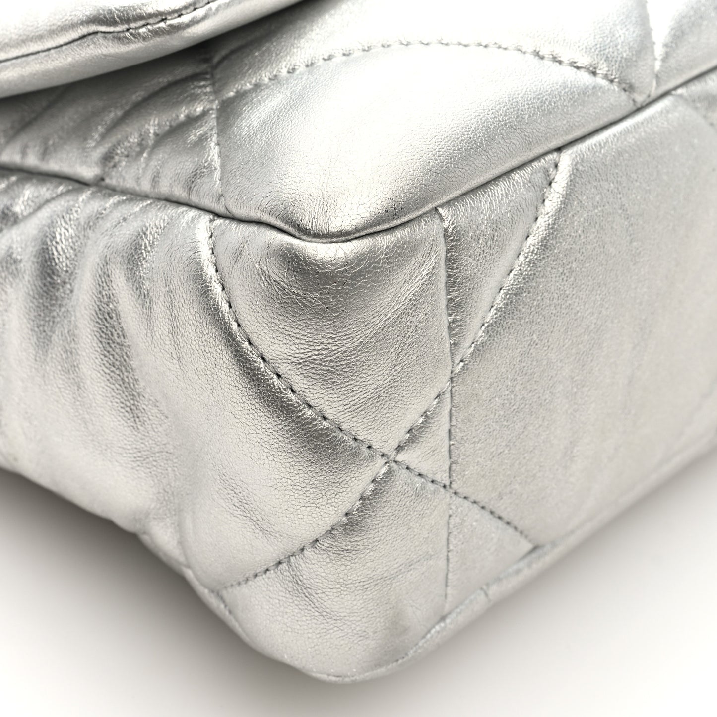Metallic Lambskin Quilted Medium Chanel 19 Flap Silver