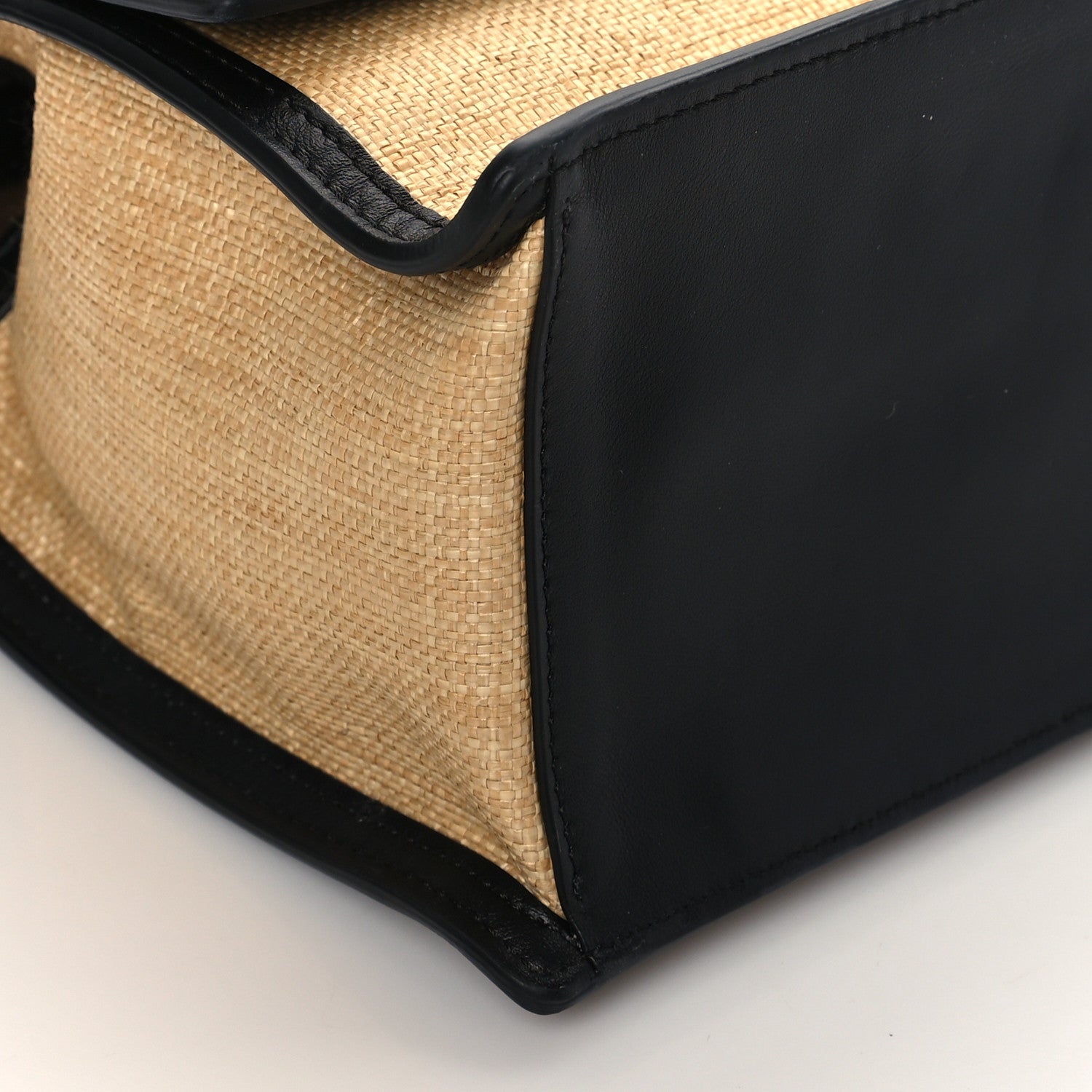 Fendi Raffia Calfskin F is Fendi FF Embroidered Kan U Shoulder Bag Grano Black 8 of 9