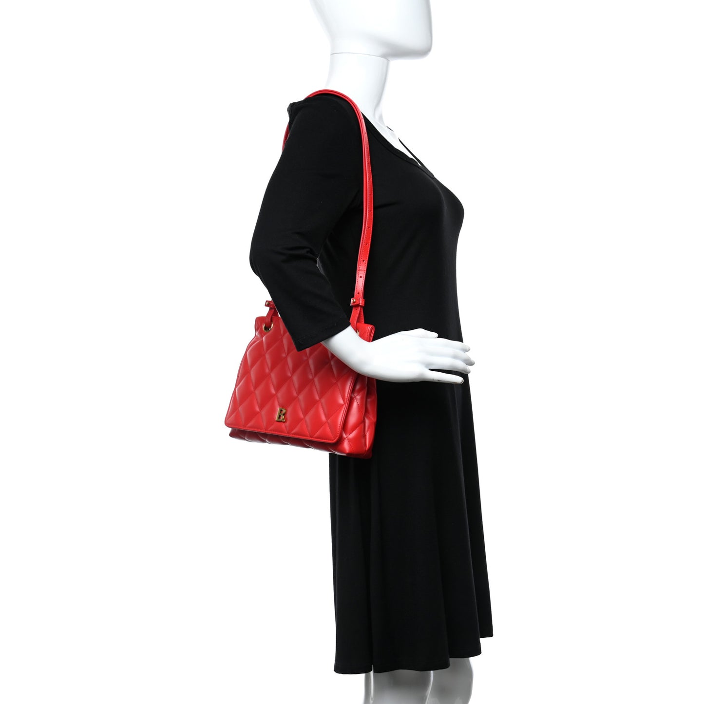 Nappa Calfskin Quilted Medium Touch B Shoulder Bag Bright Red