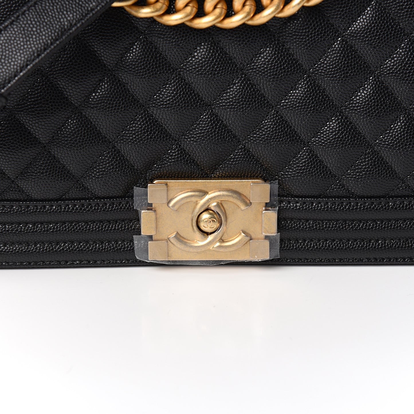 Caviar Quilted Medium Boy Flap Black