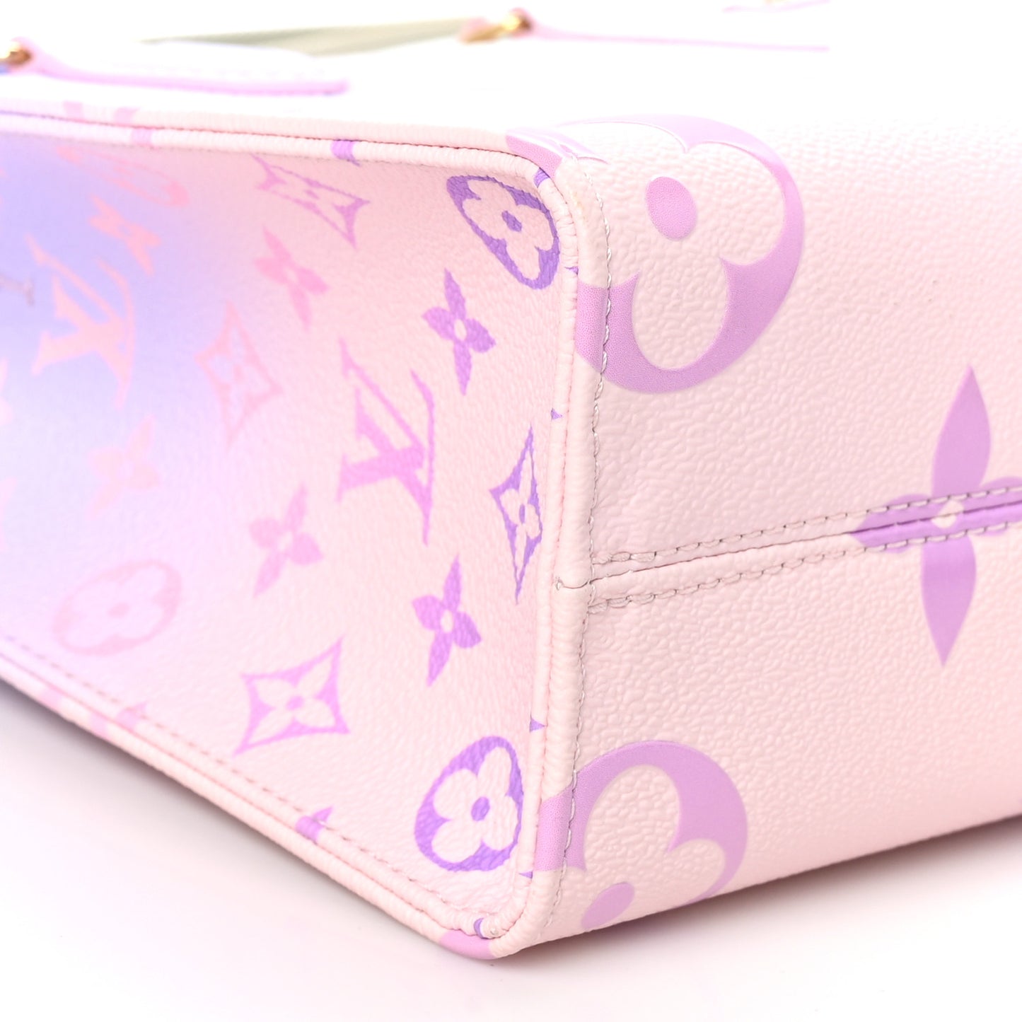 Monogram Giant Spring In The City Onthego PM Sunrise Pastel
