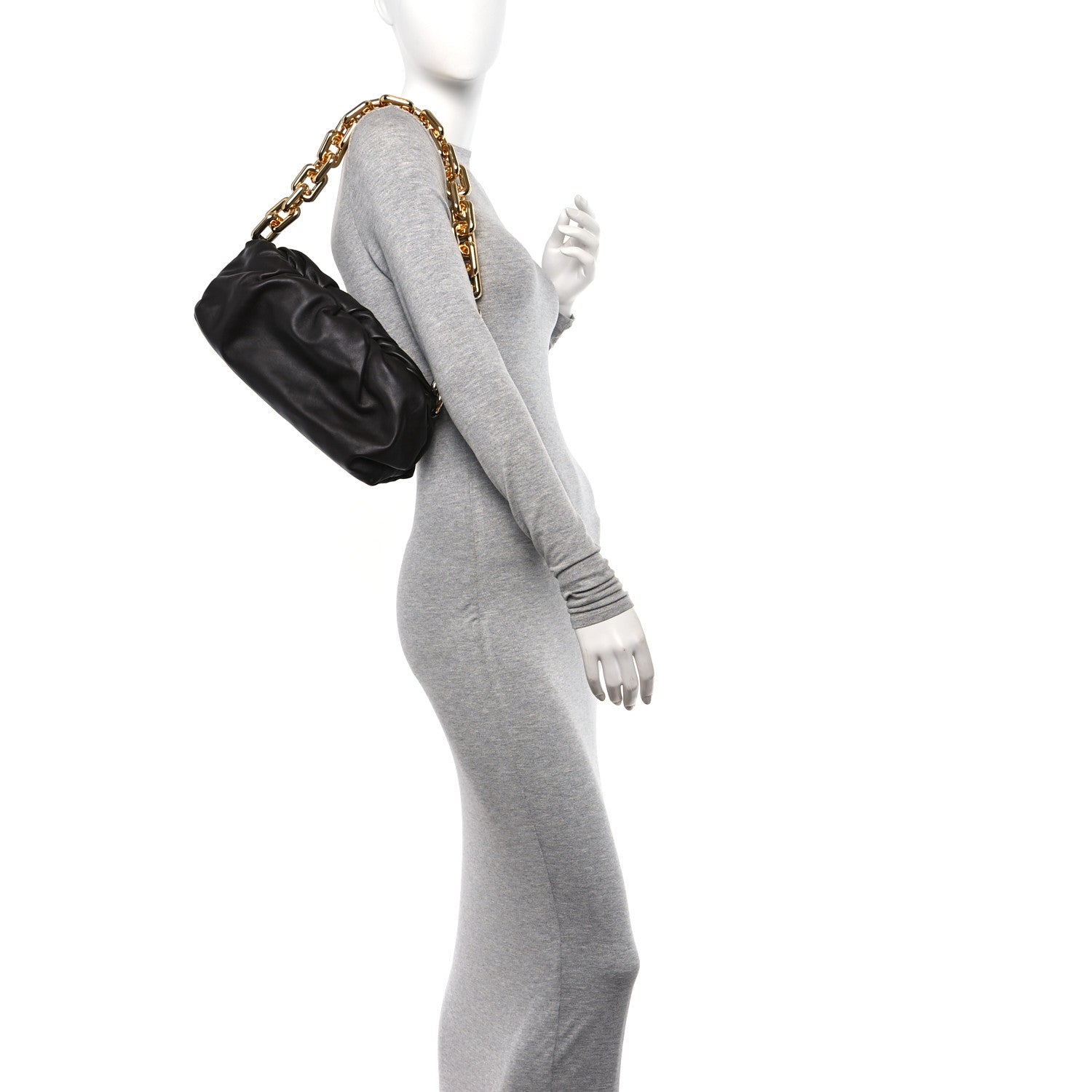 Bottega Veneta Calfskin The Pouch Chain Fondant 2 of 11