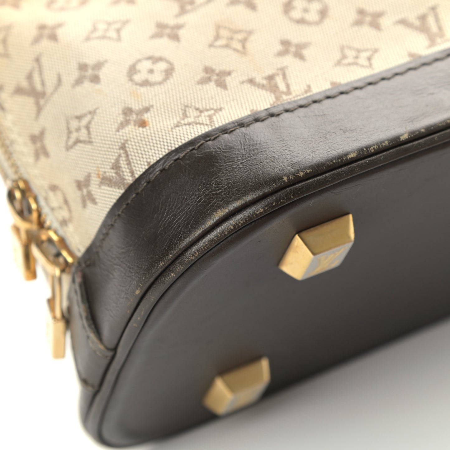 Mini Monogram Alma Long Kaki
