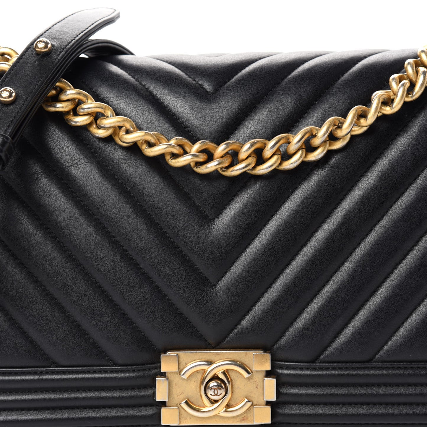 Calfskin Chevron Quilted New Medium Boy Flap Black