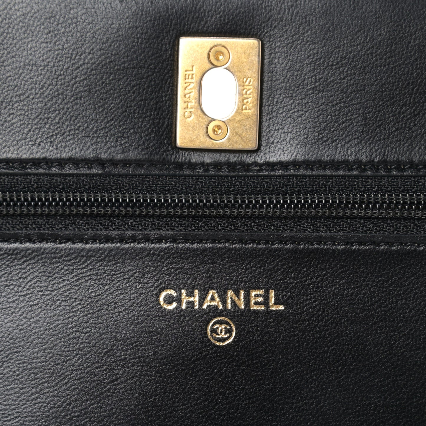 Lambskin Quilted CC Pearl Crush Wallet on Chain WOC Black