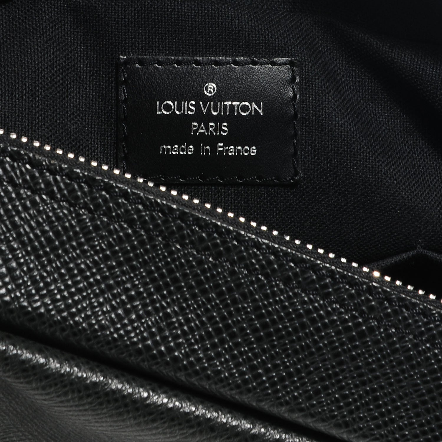 Louis Vuitton Taiga Beloukha Ardoise 6 of 7