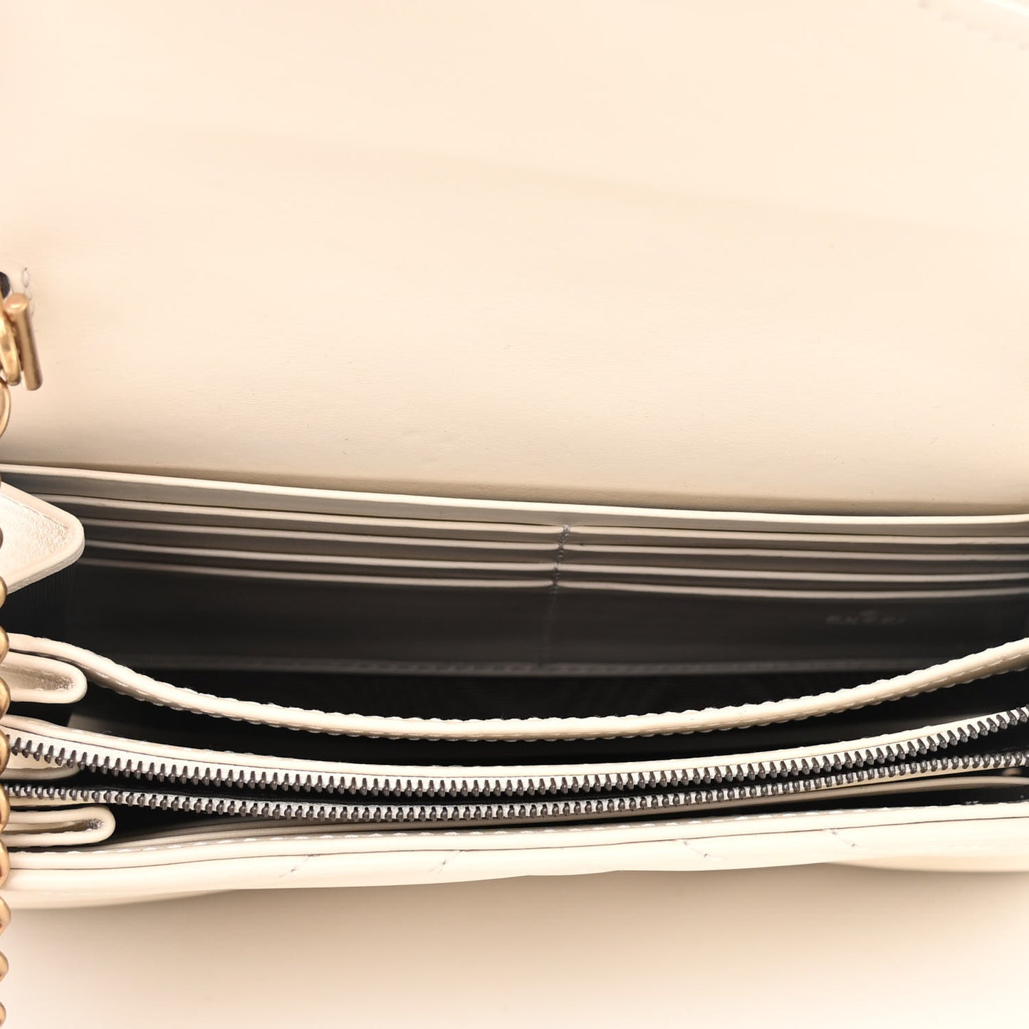 Calfskin Matelasse GG Marmont Chain Wallet Mystic White