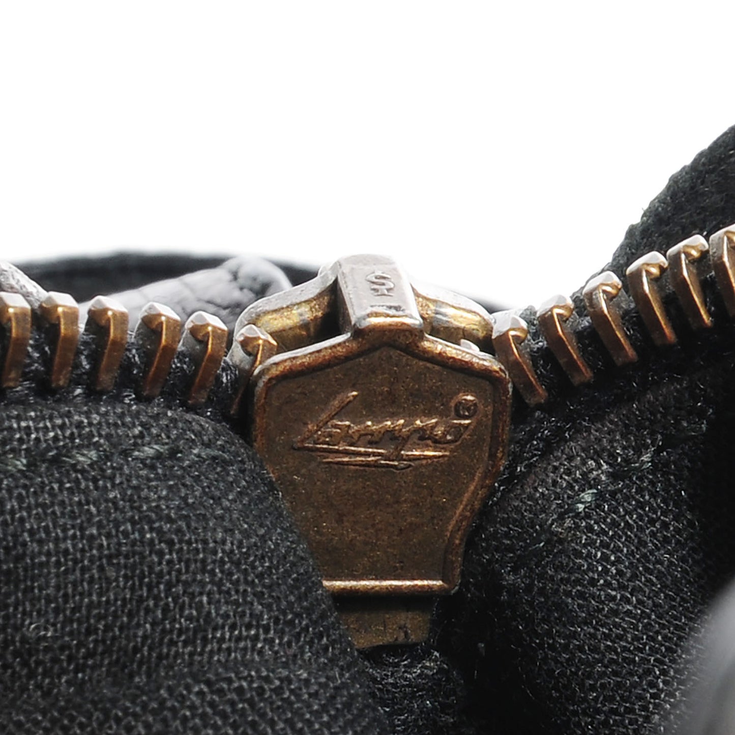 Agneau Lizard Embossed Classic Hardware Hip Black