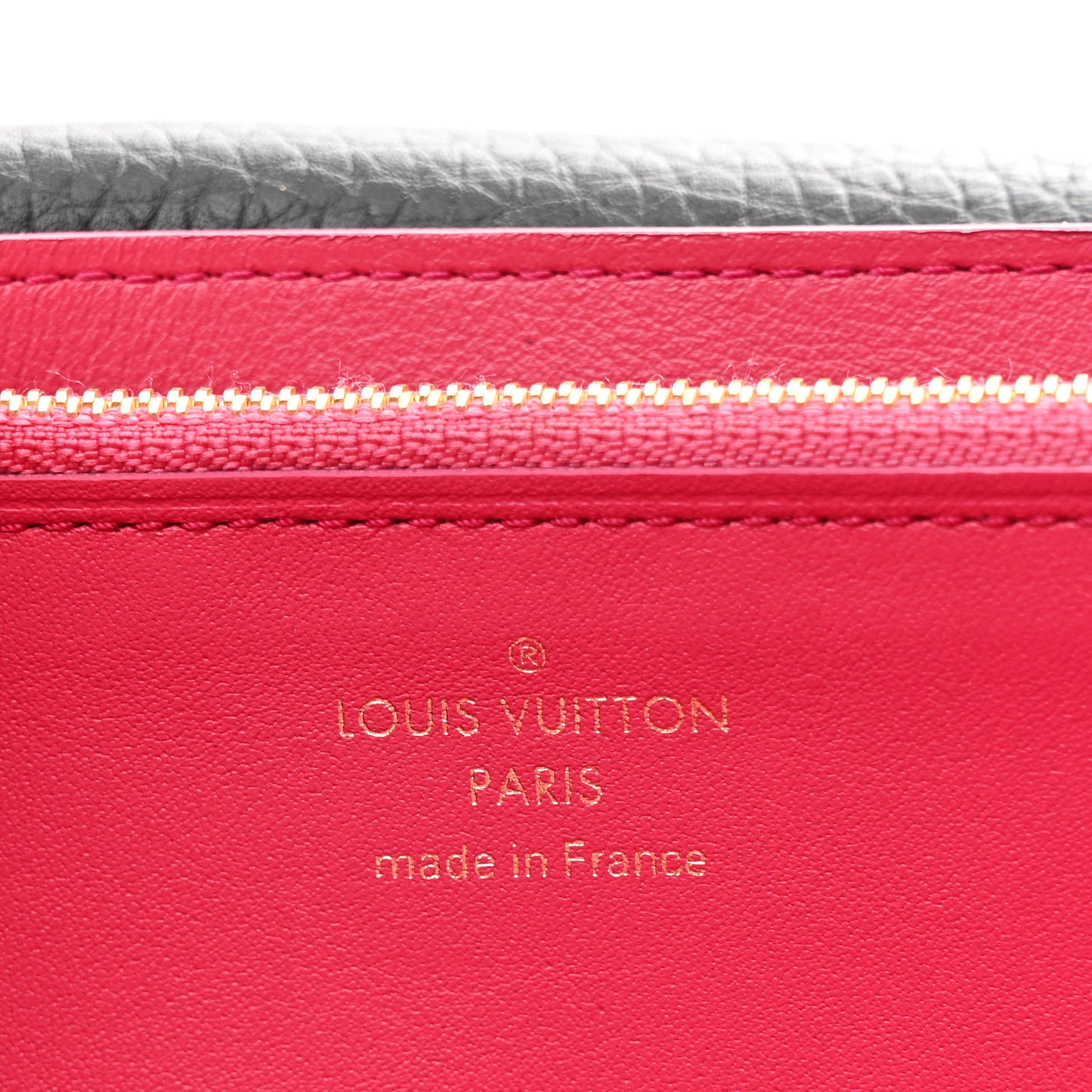 Taurillon Capucines Wallet Black