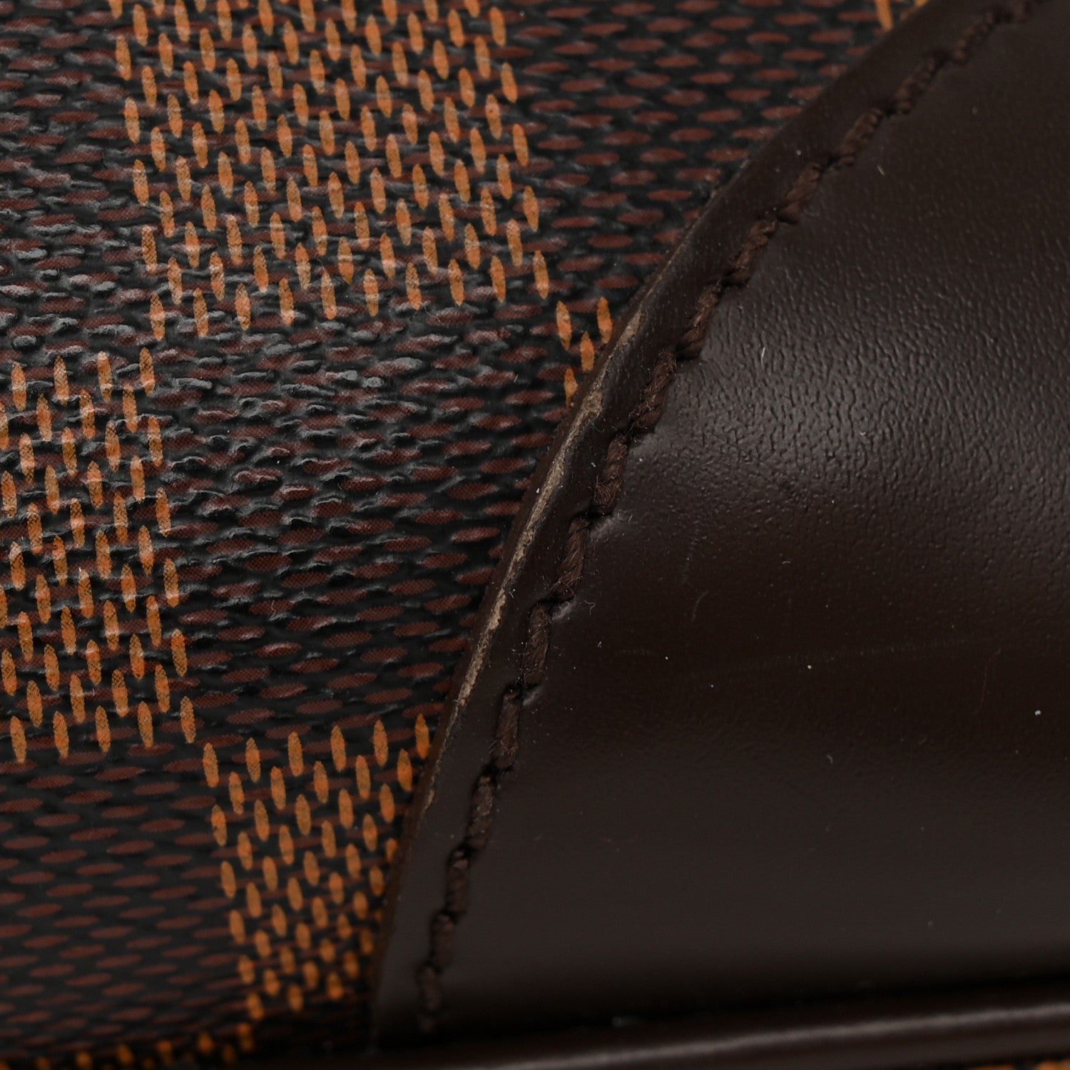 Louis Vuitton Damier Ebene Porte-Documents Voyage 17 of 28