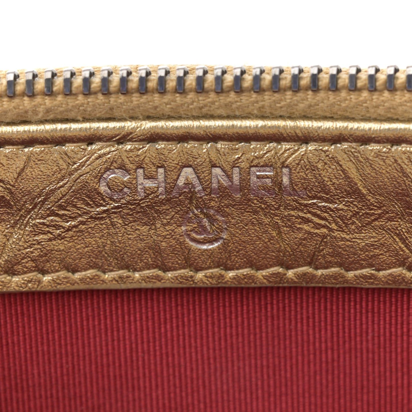 Metallic Aged Calfskin Quilted Small Gabrielle Clutch With Chain Gold