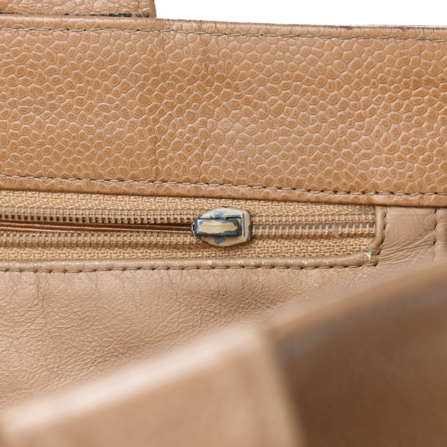 Caviar CC Tote Beige