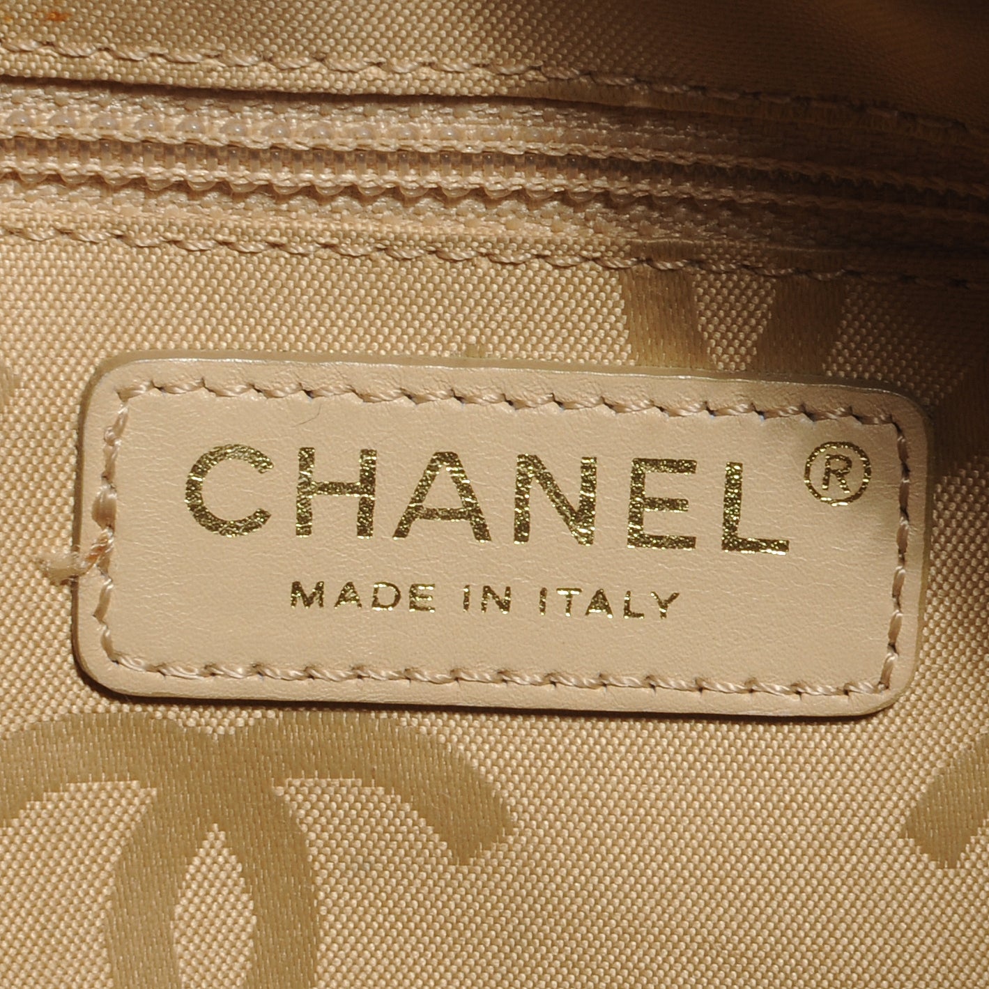 Chanel Caviar CC Stitched Small Hobo Red 6 of 7