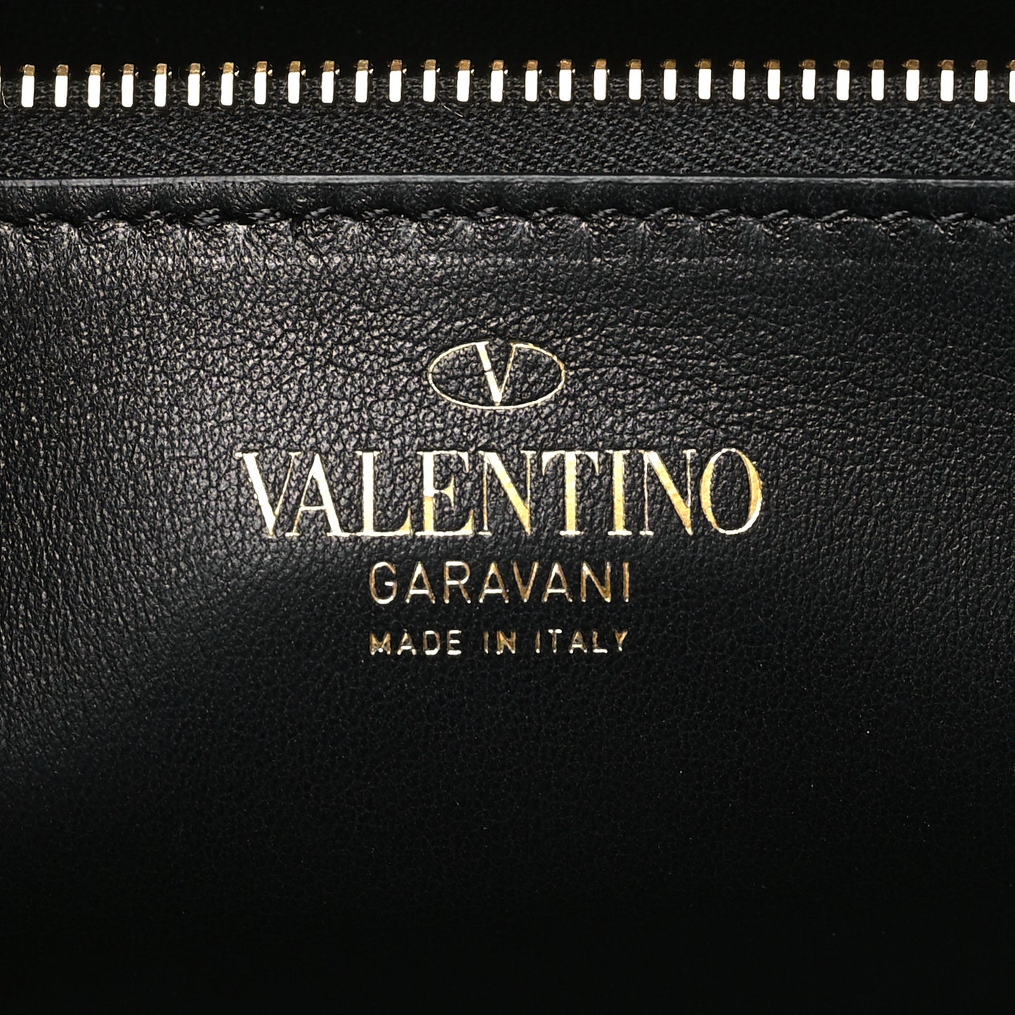 Nappa Stud Sign Shoulder Bag Black