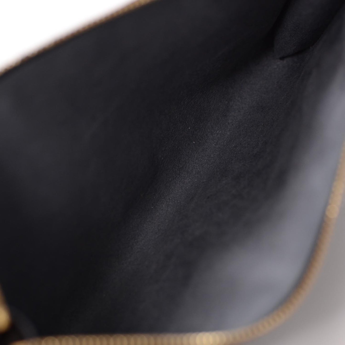 Epi Pochette Accessories 24 Black