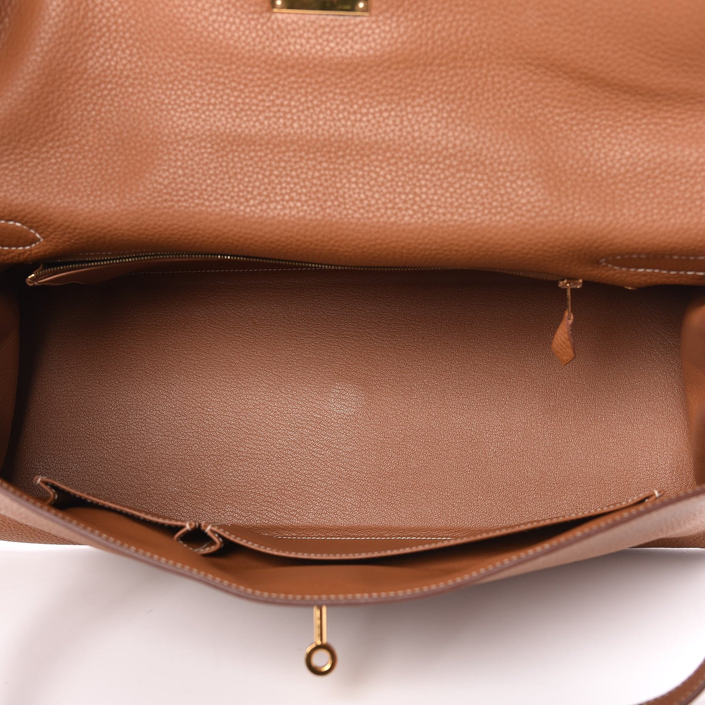 Taurillon Clemence Shoulder Kelly 40 Gold