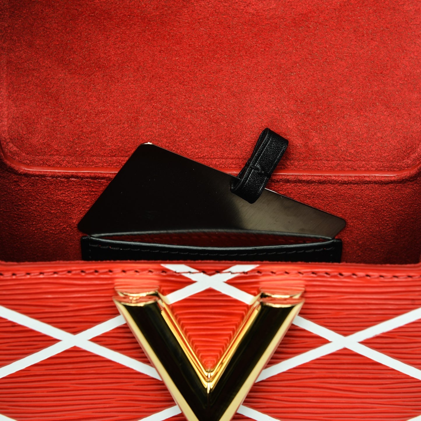 Epi Malletage Twist Shoulder Bag PM Rouge