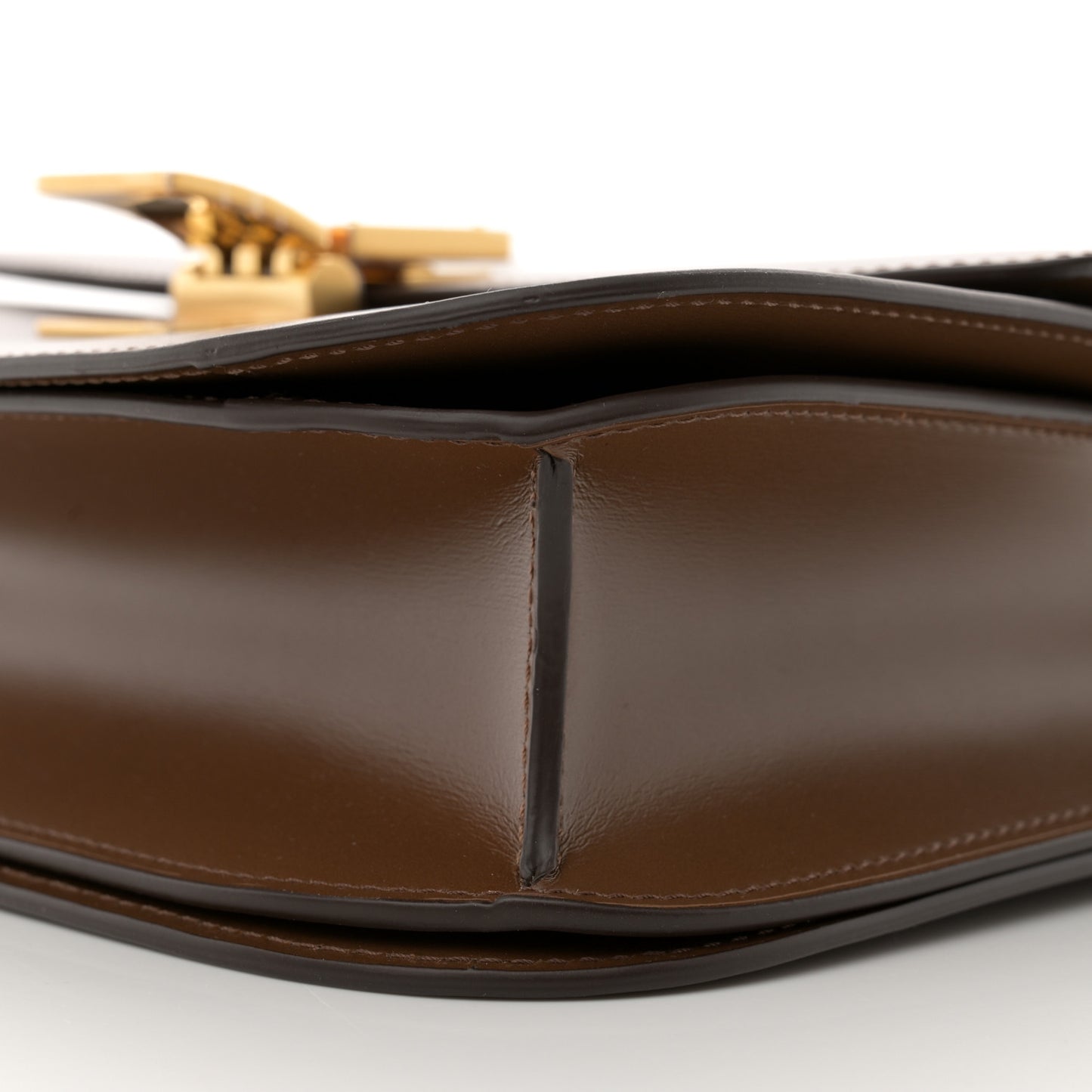 Box Calfskin Medium Classic Box Flap Bag Camel
