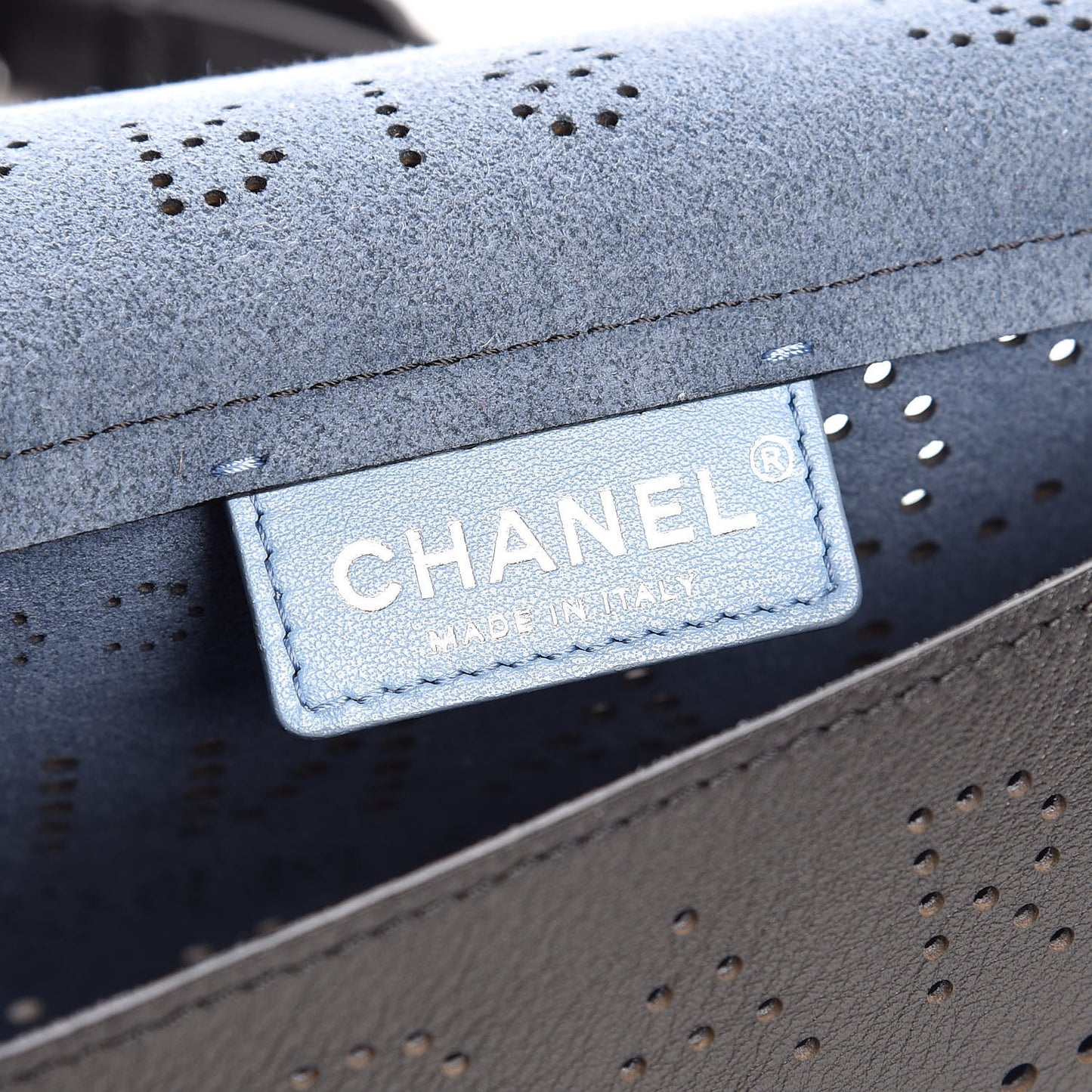 Calfskin Eyelet Messenger Black