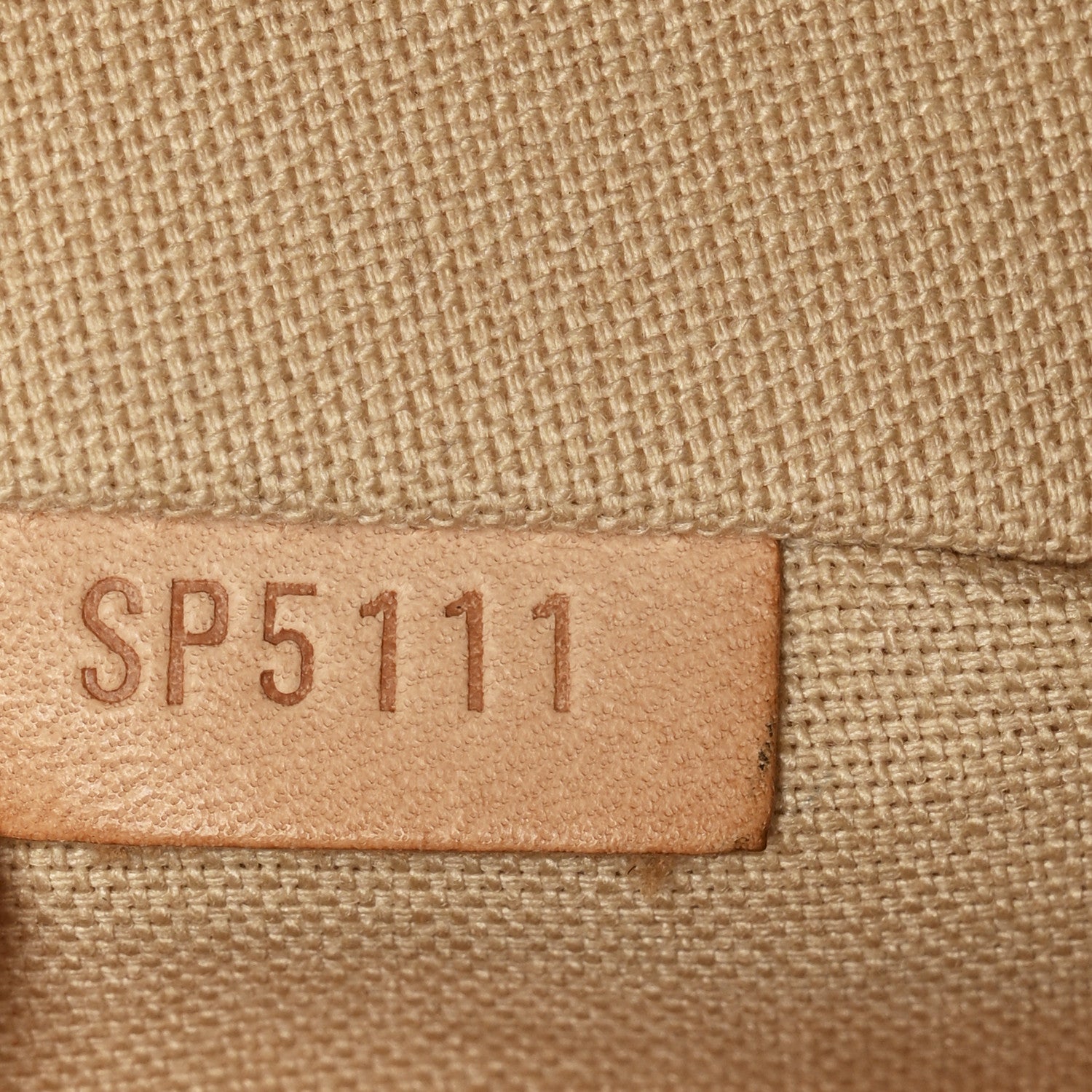 Louis Vuitton Damier Azur Siracusa GM 7 of 15