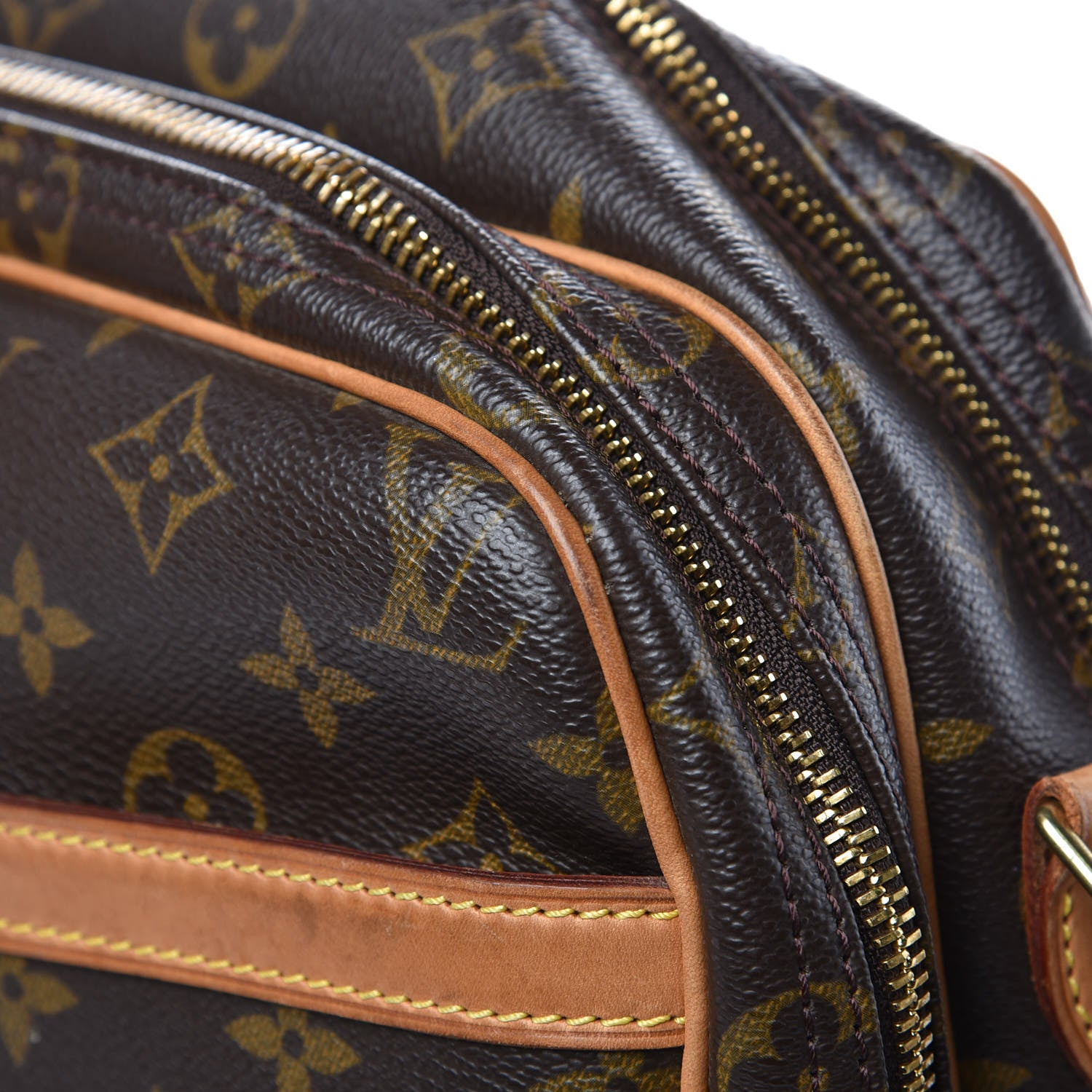 Louis Vuitton Monogram Reporter PM 10 of 12
