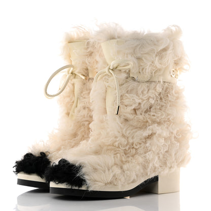 Chanel Shearling Sheepskin High Boots 35.5 Ivory Black 3 of 15