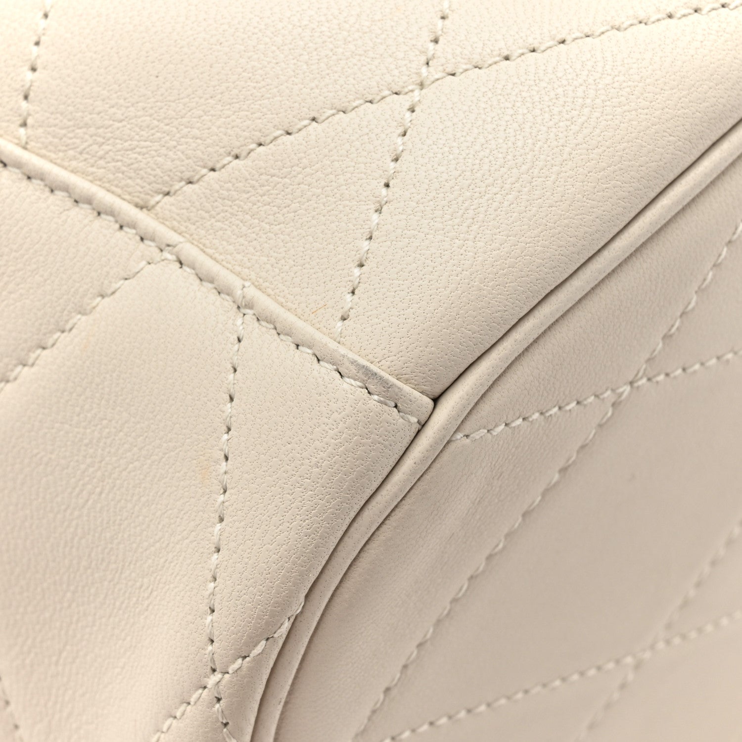 Saint Laurent Lambskin Quilted Le Maillon Bucket Bag Crema Soft 15 of 17