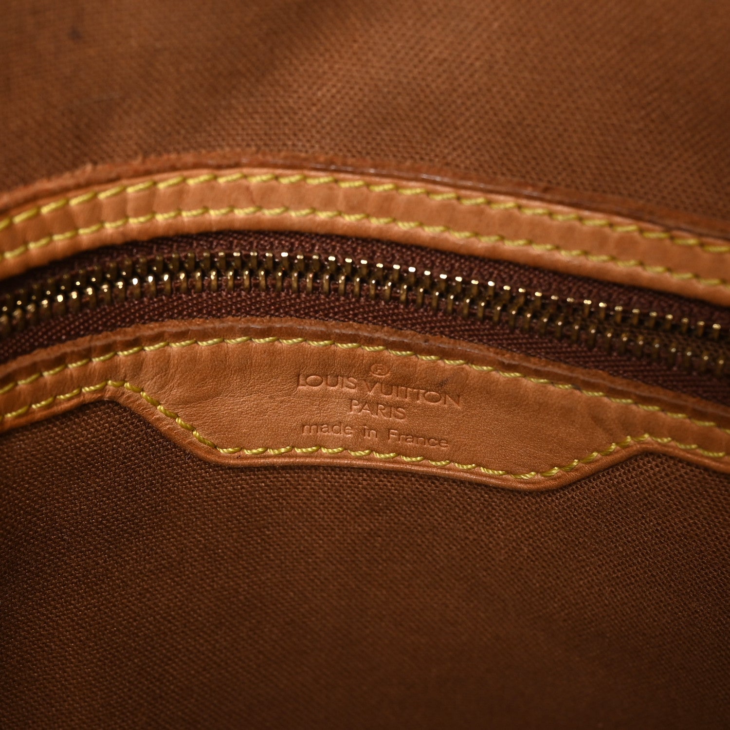 Louis Vuitton Monogram Cabas Mezzo 6 of 13