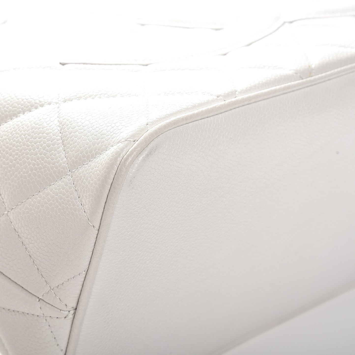 Caviar Quilted Medallion Tote White