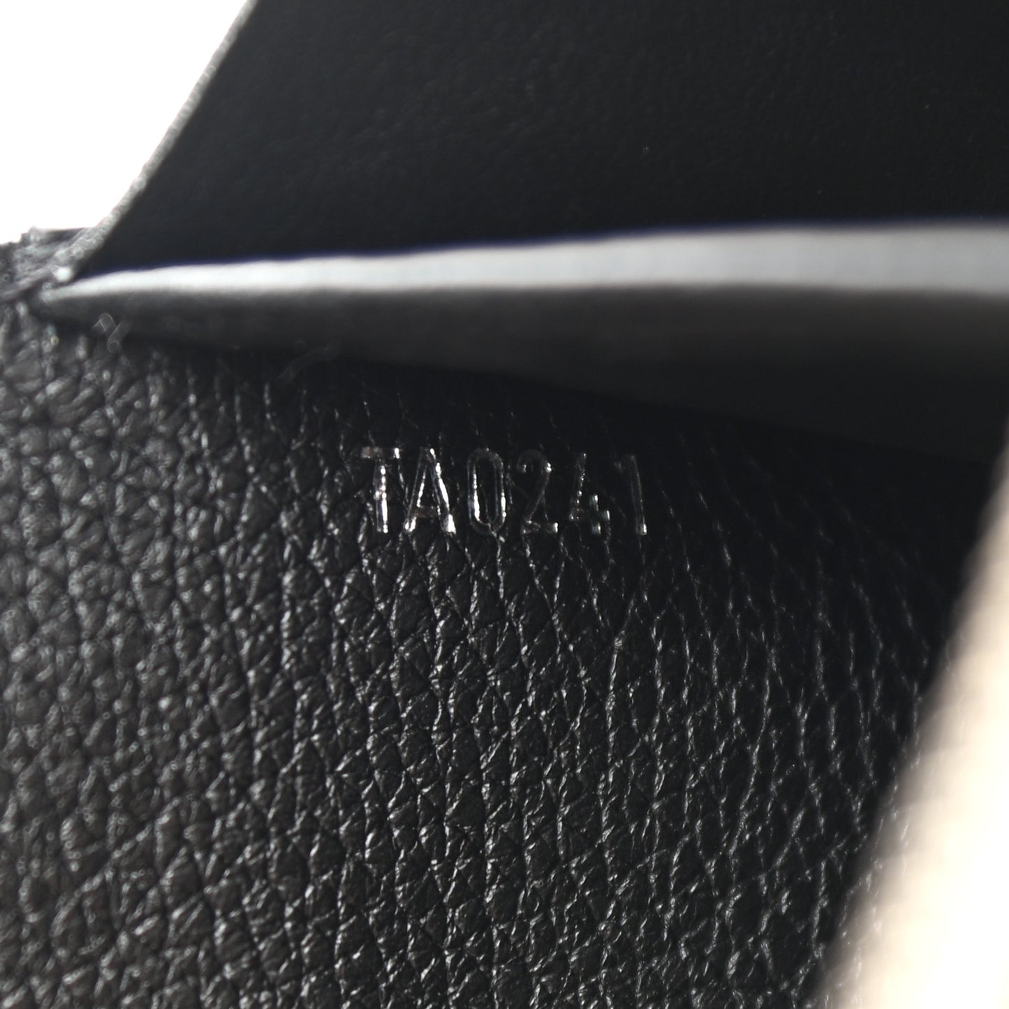 Soft Calfskin My Lockme Wallet Black