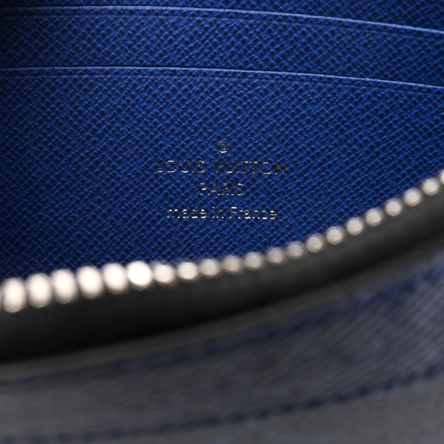 Louis Vuitton Taiga Monogram Pacific Discovery Pochette Cobalt 6 of 14