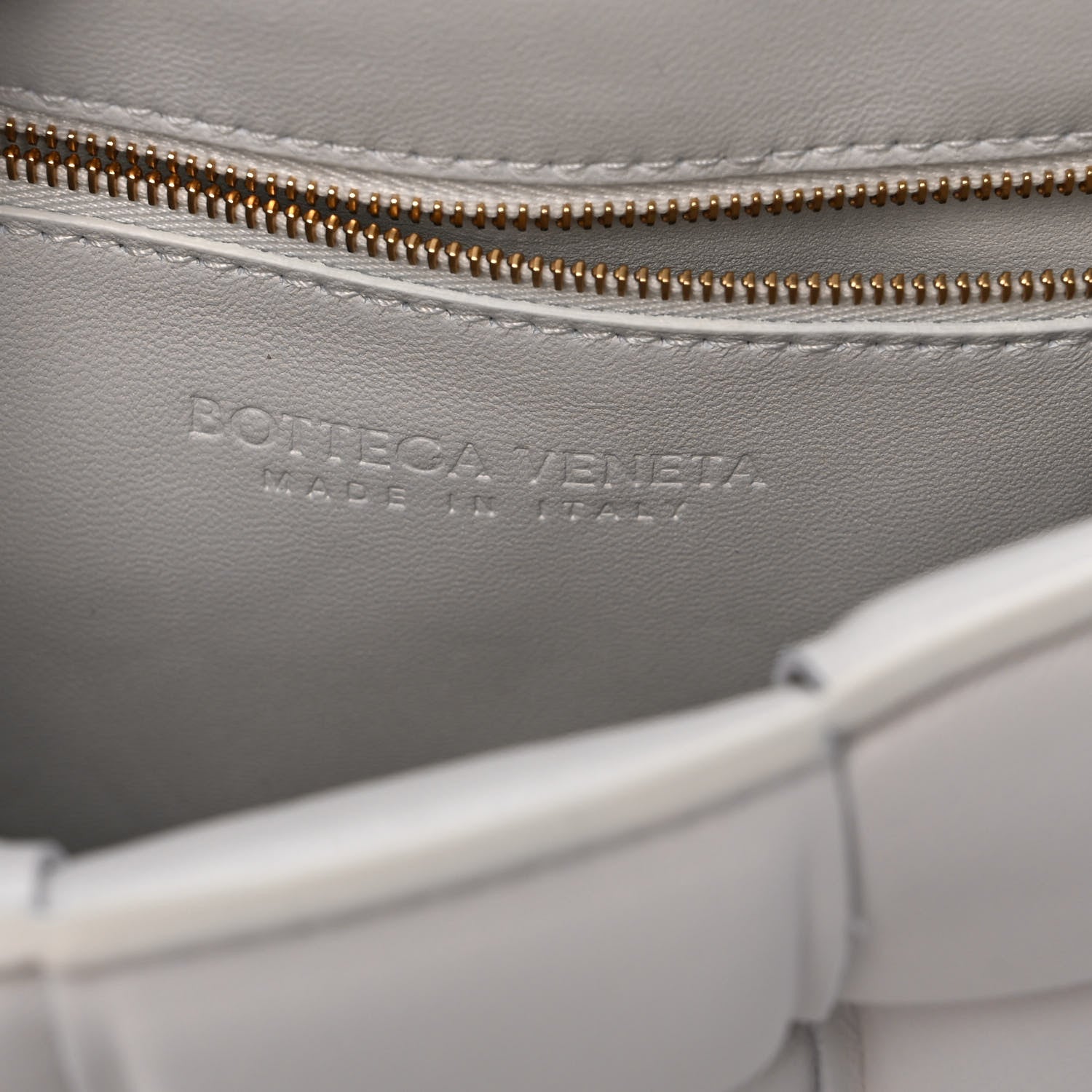 Bottega Veneta Lambskin Maxi Intreccio Padded Chain Cassette Crossbody Bag White 6 of 9
