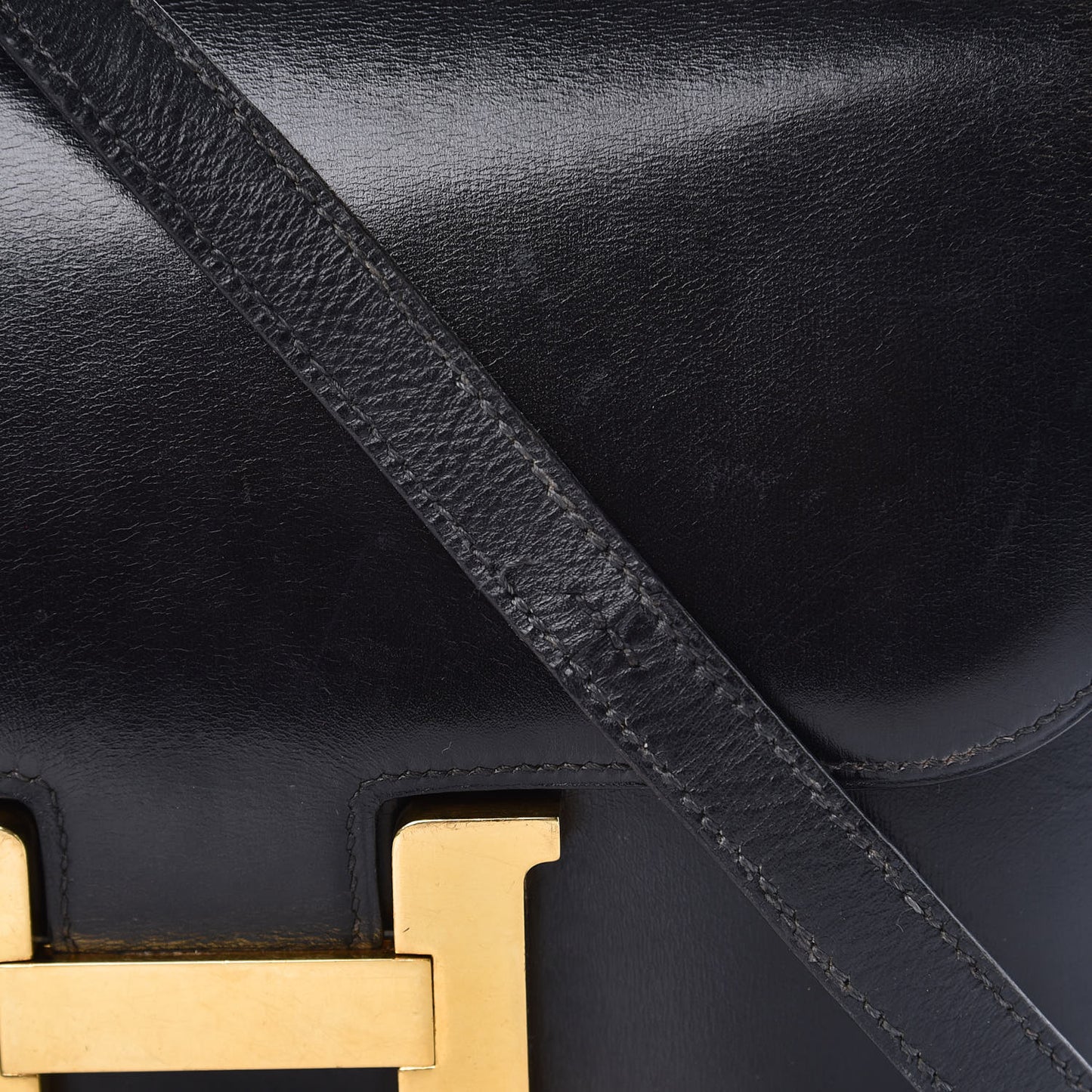 Box Constance 23 Black