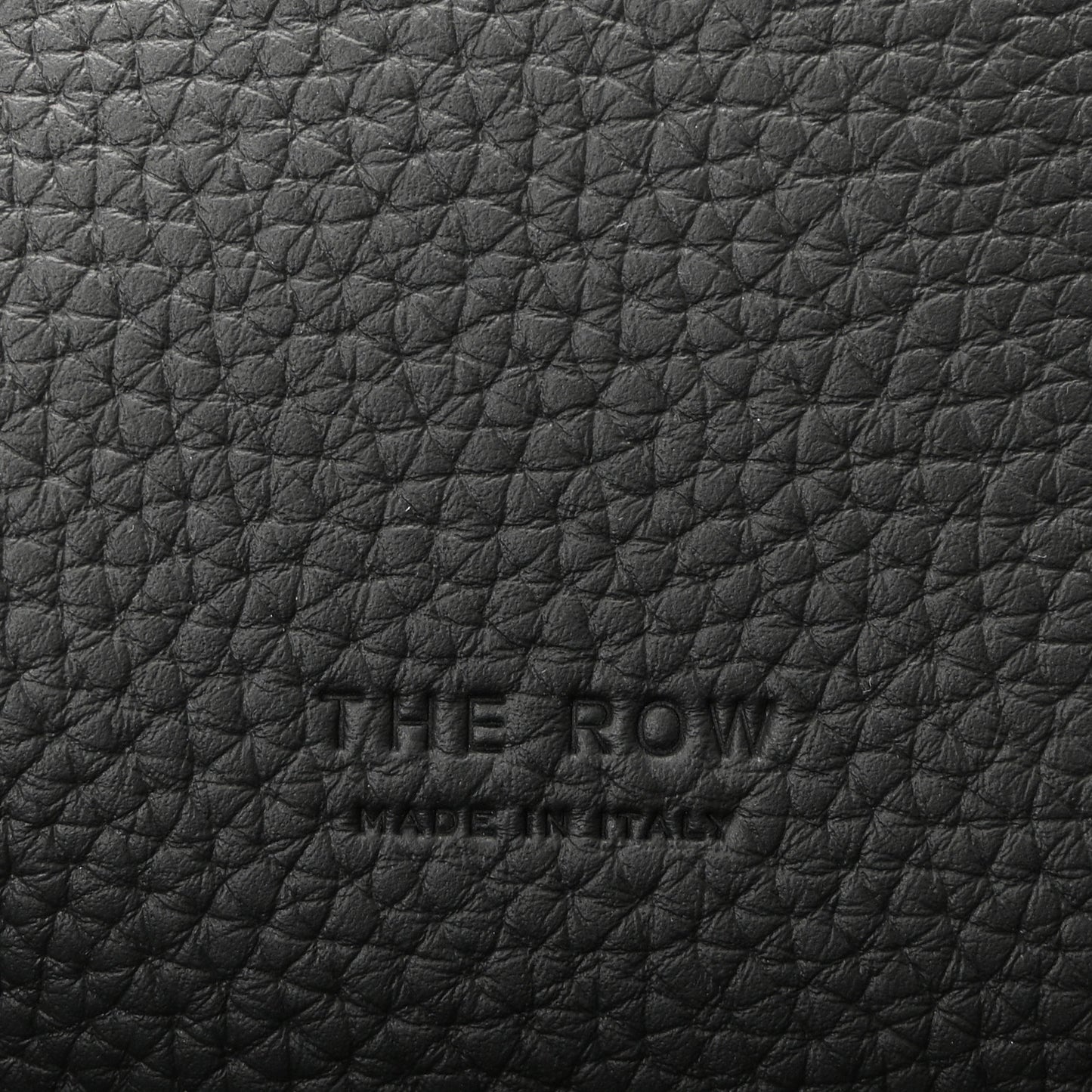 Grained Calfskin Soft Margaux 17 Black