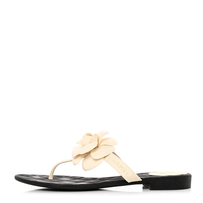 Chanel Jelly Quilted Camellia Thong Sandals 38 White Black 1 of 13