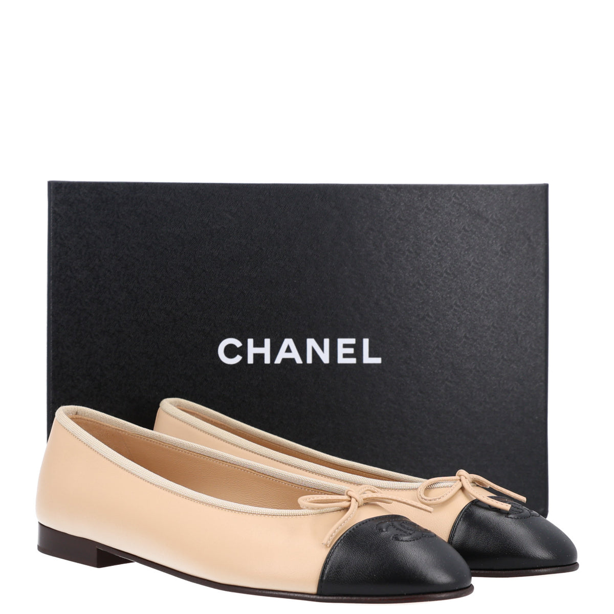 Chanel Lambskin Cap Toe CC Ballerina Flats 40.5 Beige Black 9 of 9