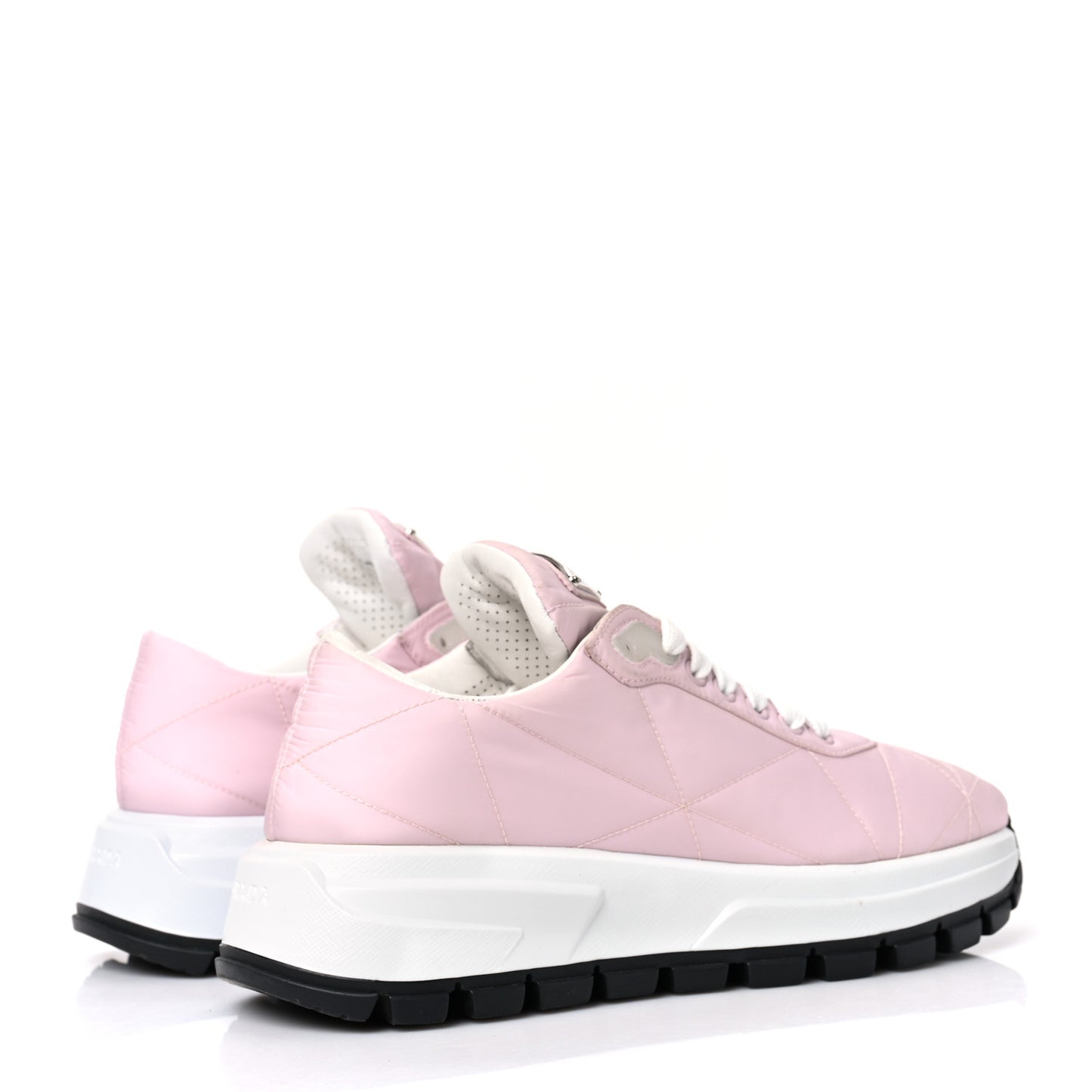 Re-Nylon Piuma Metal Triangle Logo Quilted 45mm Sneakers 37 Alabastro