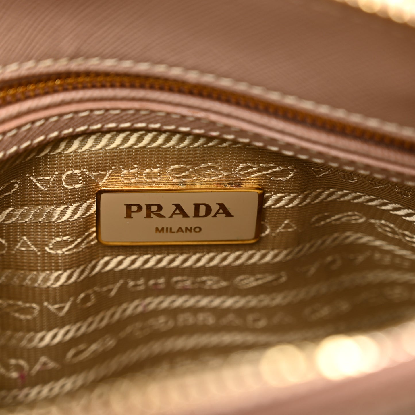 Saffiano Lux Small Promenade Tote Cammeo