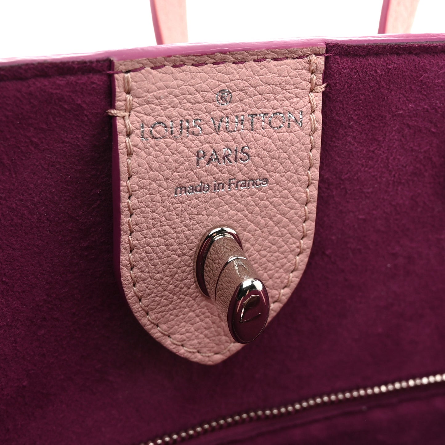 Calfskin Perforated Lockme Cabas Rose Poudre Creme