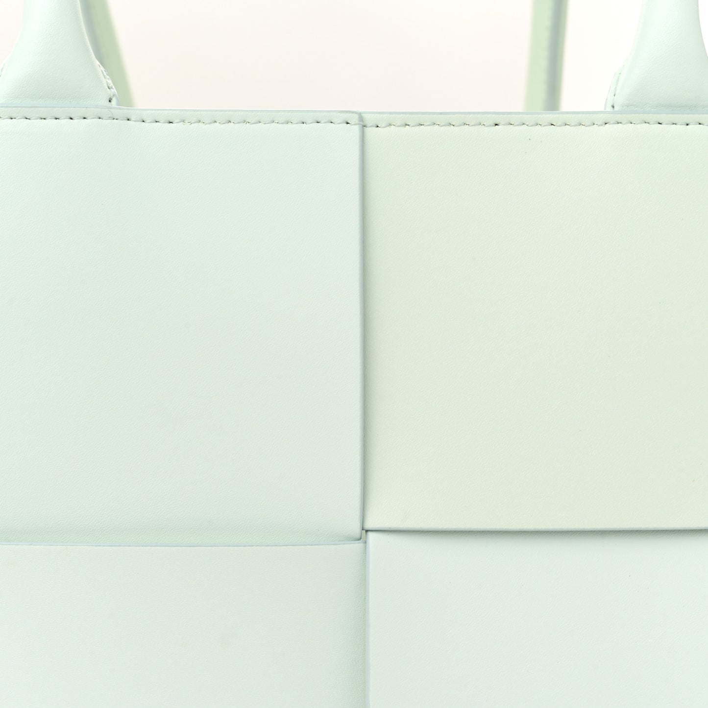 Nappa Maxi Intrecciato Mens Arco Tote Glacier