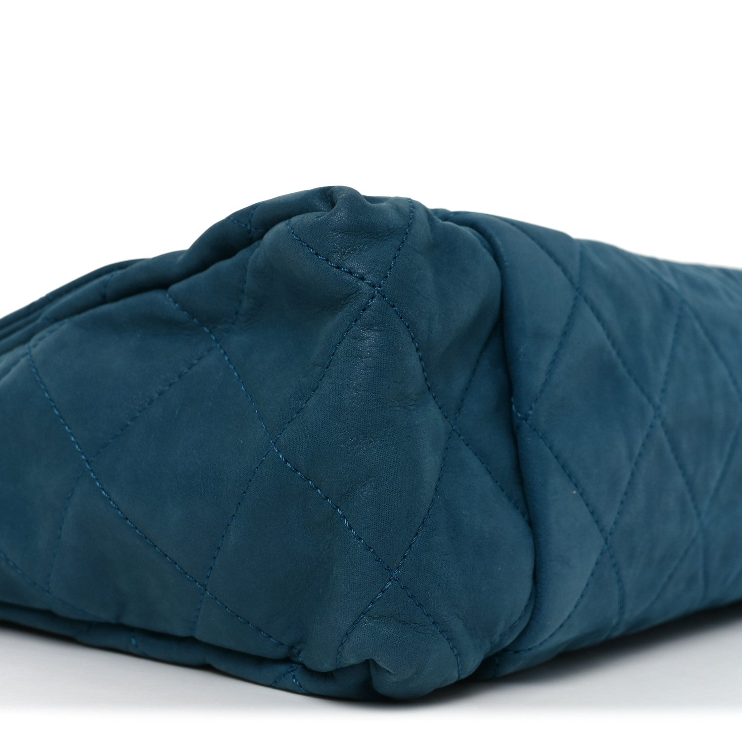 Chanel Iridescent Calfskin Large Chic Quilt Flap Blue 9 of 10