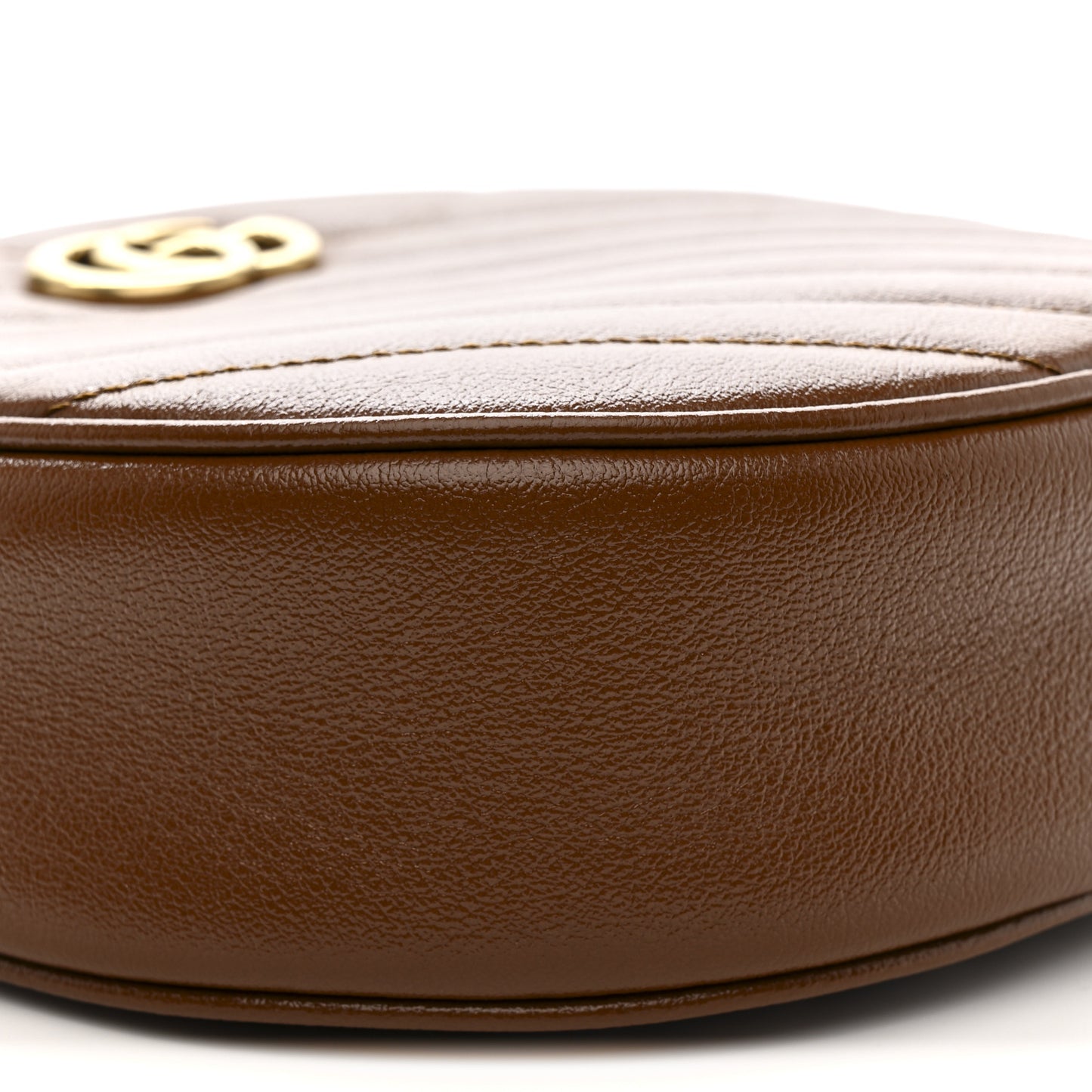 Azalea Calfskin Matelasse Diagonal Mini GG Marmont Round Shoulder Bag Cuir