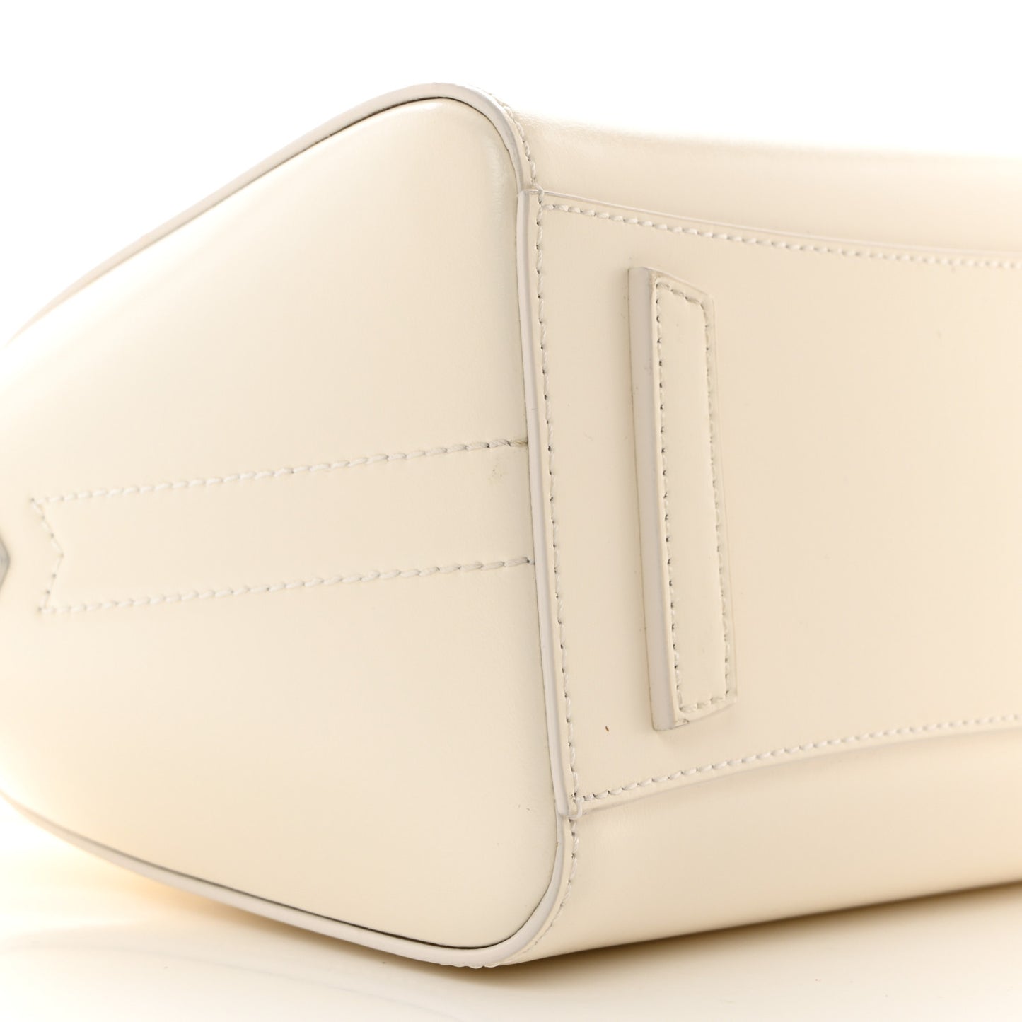 Shiny Lord Calfskin Mini Antigona Ivory