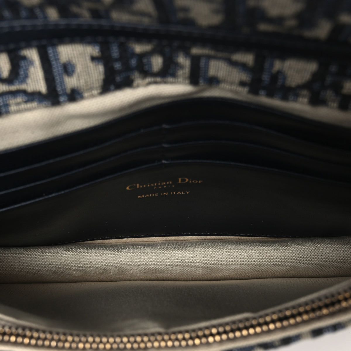 Oblique Saddle Chain Pouch Blue